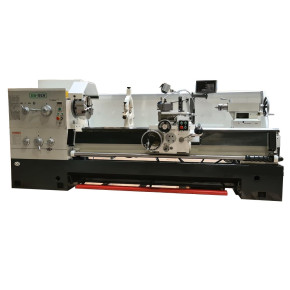 T77PRO Lathe with 105mm Spindle Bore, 770mm turning capacity